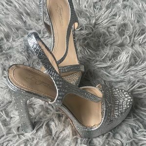 Silver Imagine Vince Camuto 8M/38 1/2 never been worn. No box